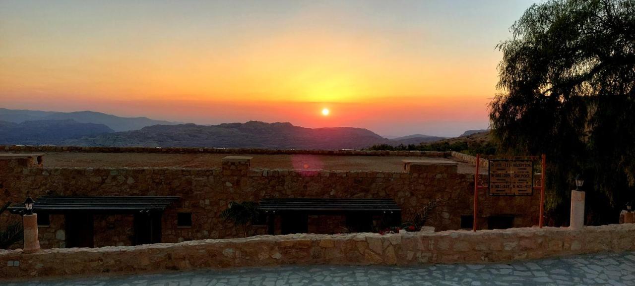 Hayat Zaman Hotel And Resort Petra Wadi Musa Ngoại thất bức ảnh