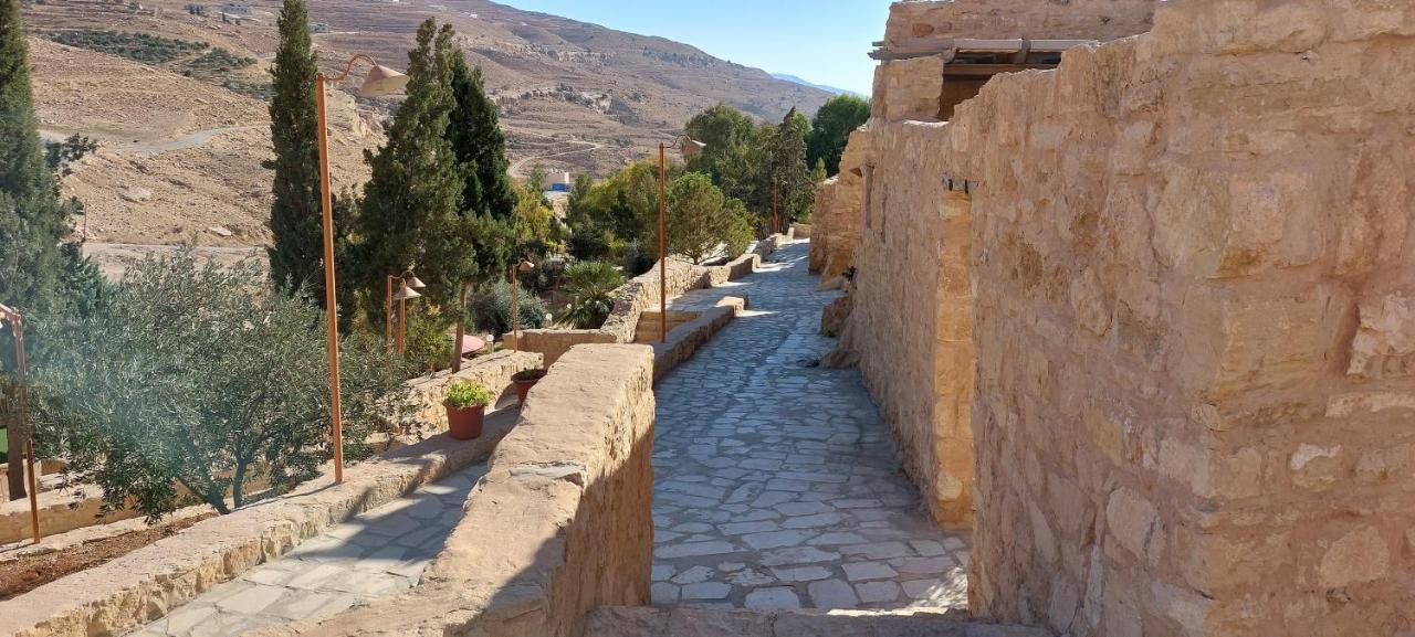 Hayat Zaman Hotel And Resort Petra Wadi Musa Ngoại thất bức ảnh